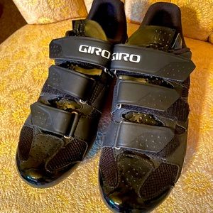 Giro Techne clip-in indoor/outdoor cycling shoes